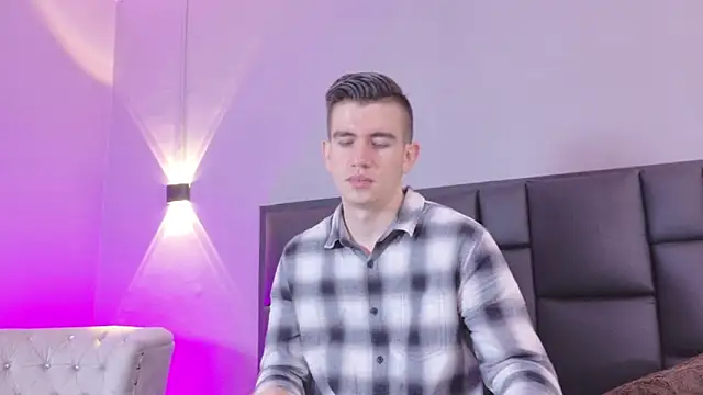 MikaelSlow online show from 04.29.26