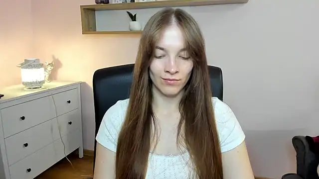 Snapshot of kenzie_x chatting on 08.10.26 kenzie x online show from 08.10.26