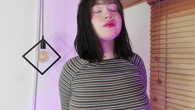 GENNESIS LOVE online show from 11.24.25