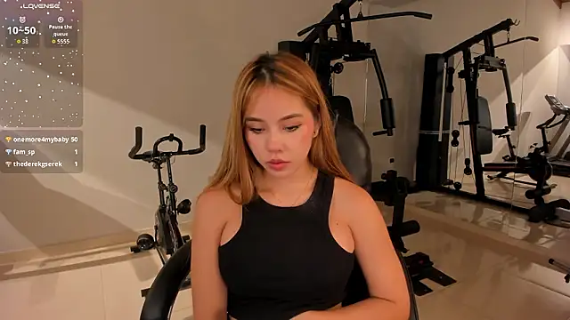 CarolineGraceX online show from 02.17.26