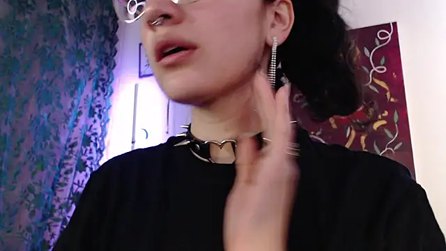 Snapshot of Tanya_WorldBondage chatting on 03.21.25 Tanya WorldBondage online show from 03.21.25