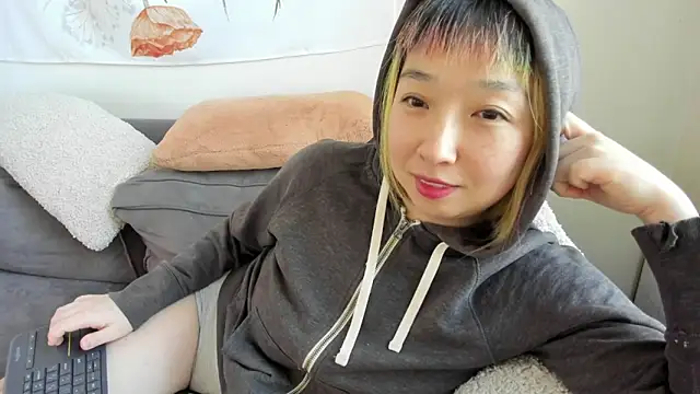 luxgray online show from 02.26.25