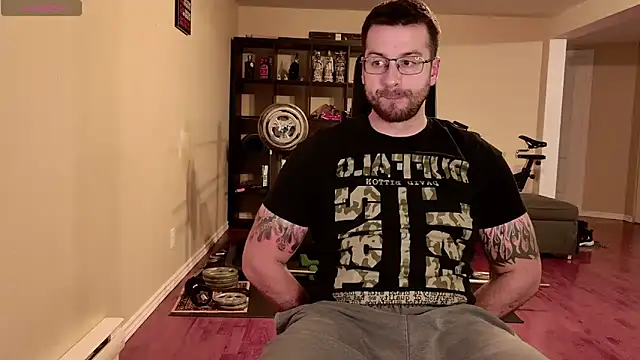 Snapshot of JayXCee_Official chatting on 10.24.25 JayXCee Official online show from 10.24.25