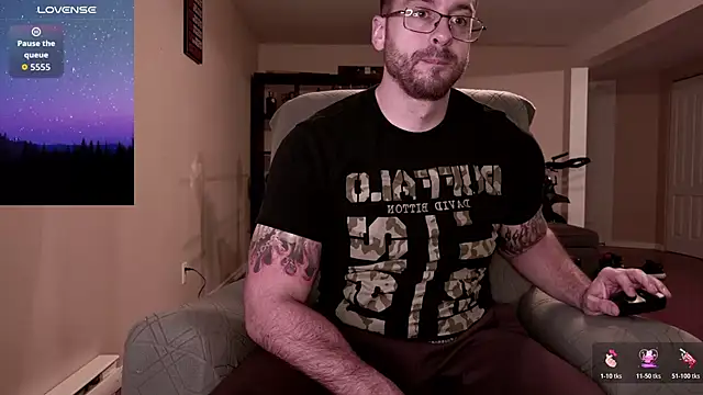 Snapshot of JayXCee_Official chatting on 11.16.25 JayXCee Official online show from 11.16.25