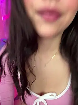 Snapshot of YovngBaby chatting on 03.13.26 YovngBaby online show from 03.13.26