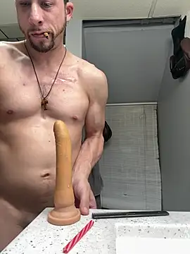 tongueispowerr6d9 online show from 04.14.26