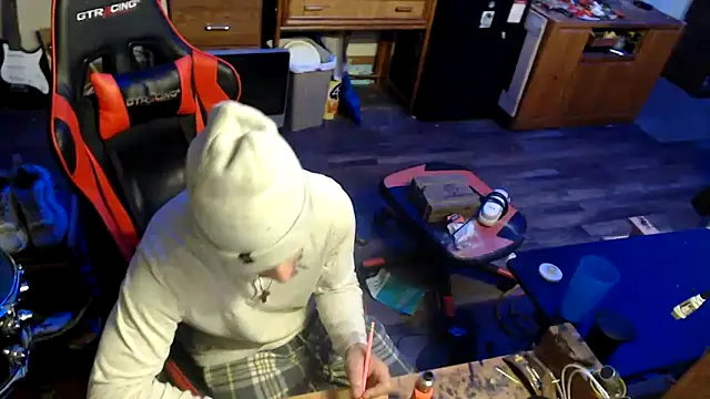 tongueispowerr6d9 online show from 04.21.26