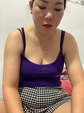 Snapshot of Baby-bigtits chatting on 02.28.25 Baby-bigtits online show from 02.28.25