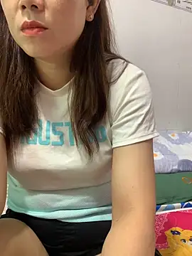 Snapshot of Baby-bigtits chatting on 11.08.25 Baby-bigtits online show from 11.08.25