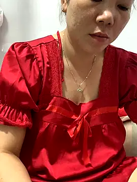 Snapshot of Baby-bigtits chatting on 11.10.25 Baby-bigtits online show from 11.10.25