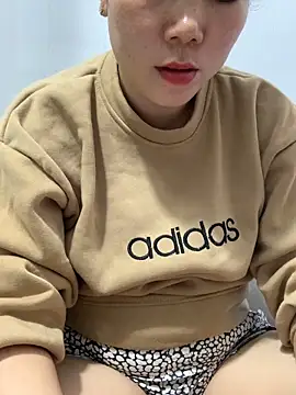 Snapshot of Baby-bigtits chatting on 11.28.25 Baby-bigtits online show from 11.28.25