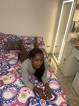 CoralHarrinson online show from 10.12.25