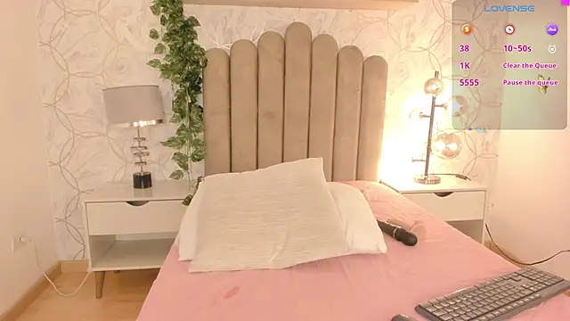 Roma  love online show from 02.23.25