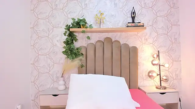 Roma  love online show from 11.24.25