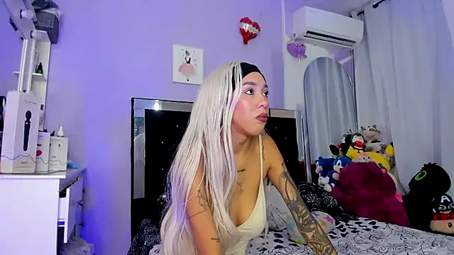 Laizasamantha2 online show from 06.25.26