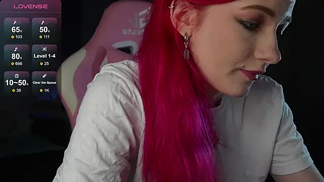 Snapshot of joyhannahh chatting on 11.26.25 joyhannahh online show from 11.26.25