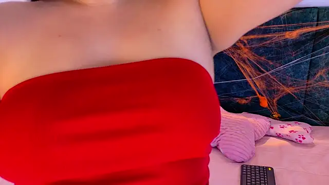 AgathaLynx online show from 11.02.25