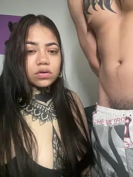 Snapshot of aliensexy chatting on 03.02.25 aliensexy online show from 03.02.25