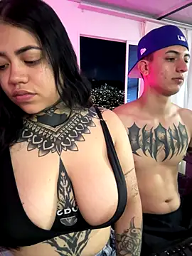 Snapshot of aliensexy chatting on 09.13.25 aliensexy online show from 09.13.25