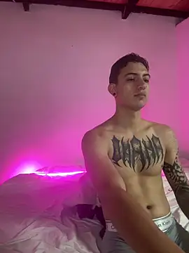 aliensexy online show from 12.18.25