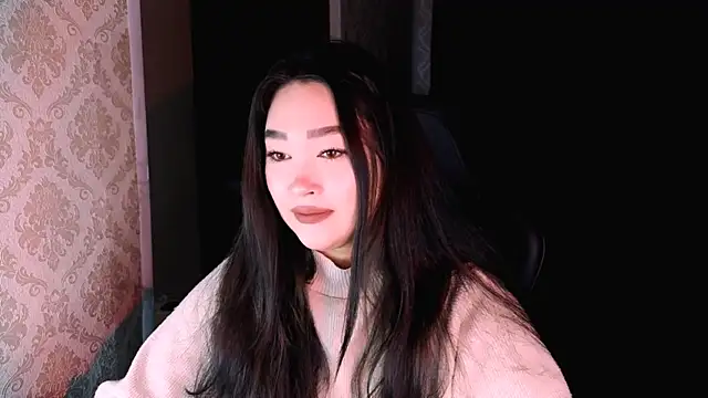 Snapshot of Erica_Wayne chatting on 10.31.25 Erica Wayne online show from 10.31.25