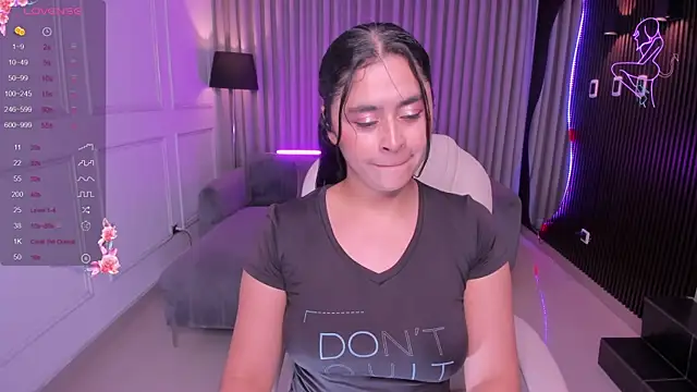 Anna parkker  online show from 03.15.25