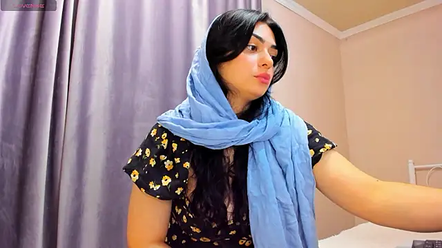 Snapshot of _cleopattra_ chatting on 12.04.24  cleopattra  online show from 12.04.24