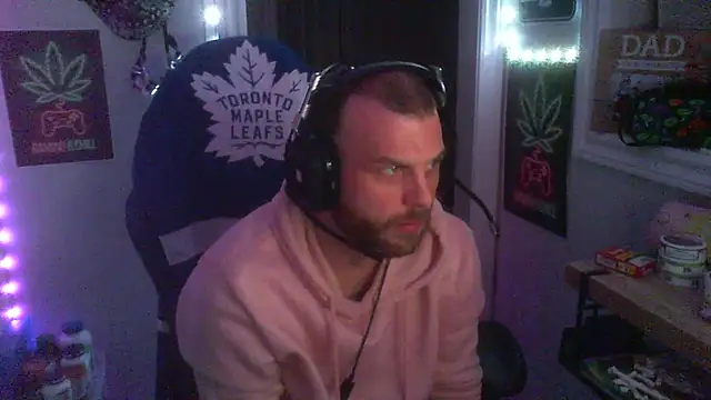 Snapshot of GeneralXMillyX chatting on 11.10.25 GeneralXMillyX online show from 11.10.25