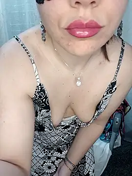 SexySweetPaola online show from 05.08.26