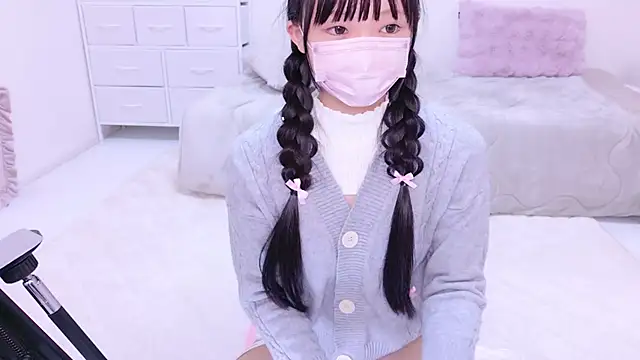 Snapshot of 86_haru chatting on 12.21.24 86 haru online show from 12.21.24