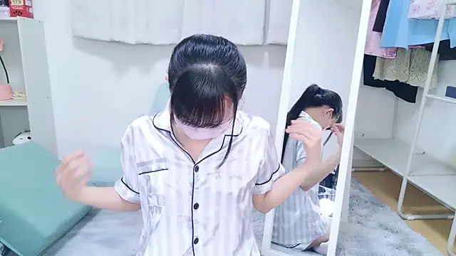 Snapshot of 86_haru chatting on 03.20.25 86 haru online show from 03.20.25