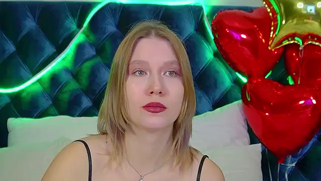 LiliLinn online show from 11.15.25