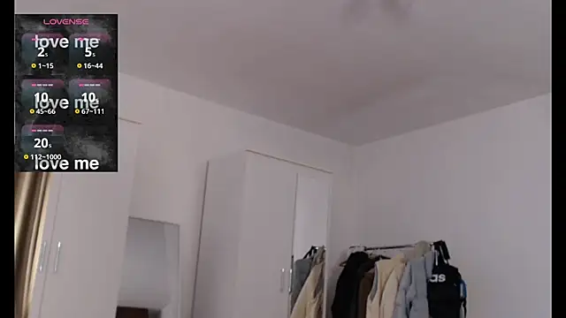 Snapshot of TattedCurls chatting on 02.11.25 TattedCurls online show from 02.11.25