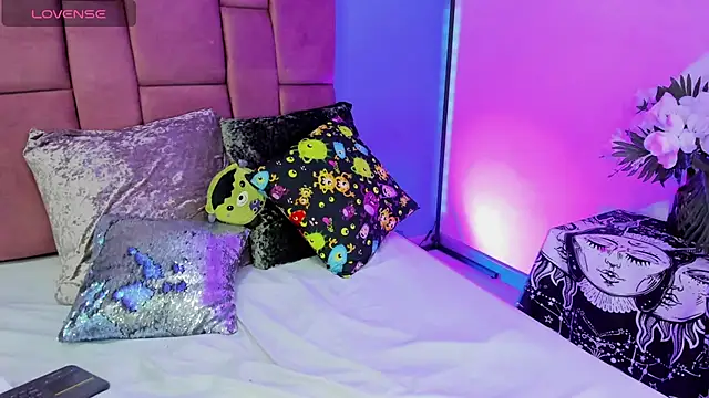 NinaInk online show from 02.23.25