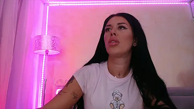 LaylaCruzRose online show from 06.28.26