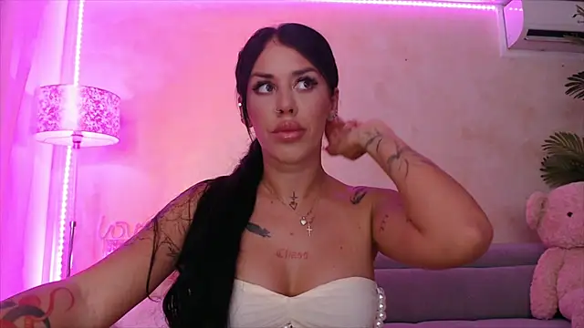 LaylaCruzRose online show from 06.28.26