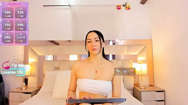 hazel ross tcw online show from 04.24.26