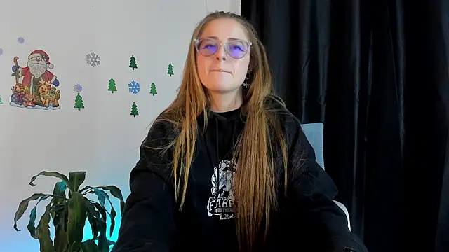 Snapshot of tekila__ chatting on 12.12.24 tekila online show from 12.12.24