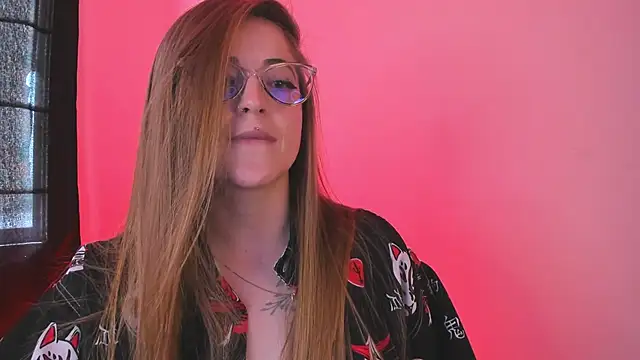 Snapshot of tekila__ chatting on 12.28.24 tekila online show from 12.28.24