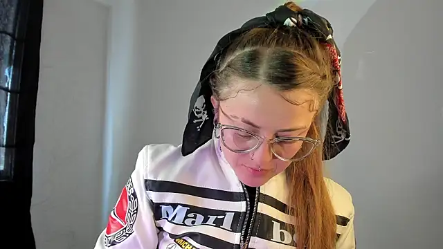 Snapshot of tekila__ chatting on 02.01.25 tekila online show from 02.01.25