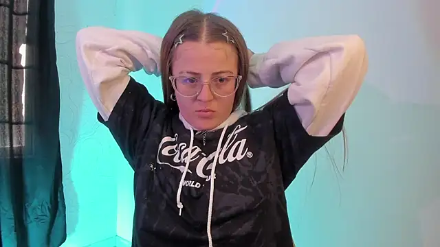 Snapshot of tekila__ chatting on 02.12.25 tekila online show from 02.12.25