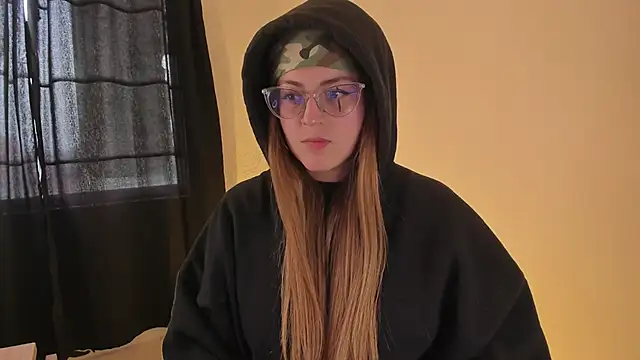 Snapshot of tekila__ chatting on 03.07.25 tekila online show from 03.07.25