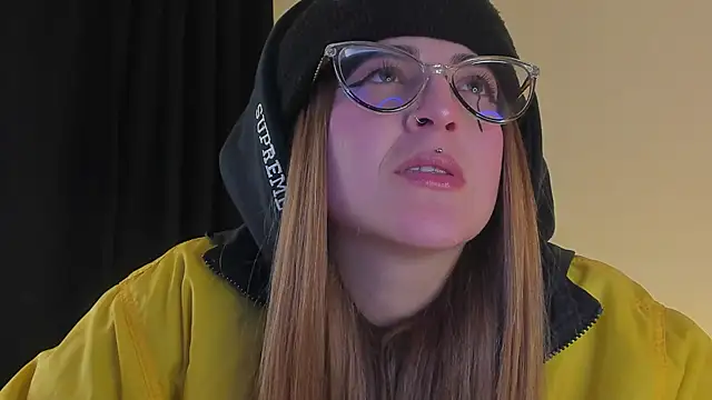 Snapshot of tekila__ chatting on 03.14.25 tekila online show from 03.14.25