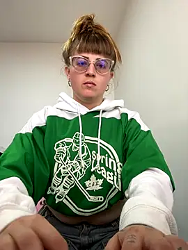 Snapshot of tekila__ chatting on 11.15.25 tekila online show from 11.15.25