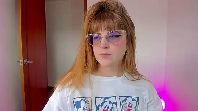 Snapshot of tekila__ chatting on 12.13.25 tekila online show from 12.13.25