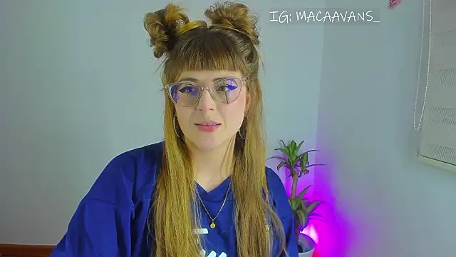 Snapshot of tekila__ chatting on 02.21.26 tekila online show from 02.21.26