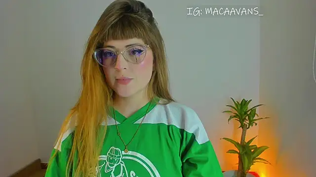 Snapshot of tekila__ chatting on 02.25.26 tekila online show from 02.25.26