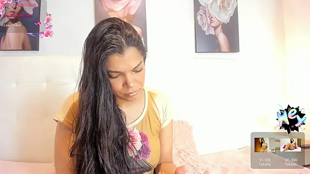 Sweetdreamses  online show from 01.22.25