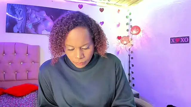 Snapshot of Camille_rose_ chatting on 02.19.25 Camille rose online show from 02.19.25