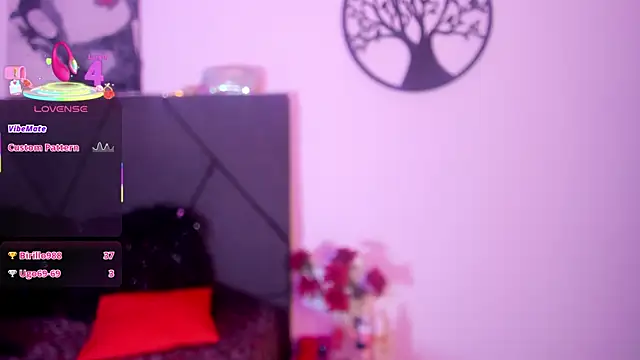 Snapshot of Camille_rose_ chatting on 09.20.25 Camille rose online show from 09.20.25